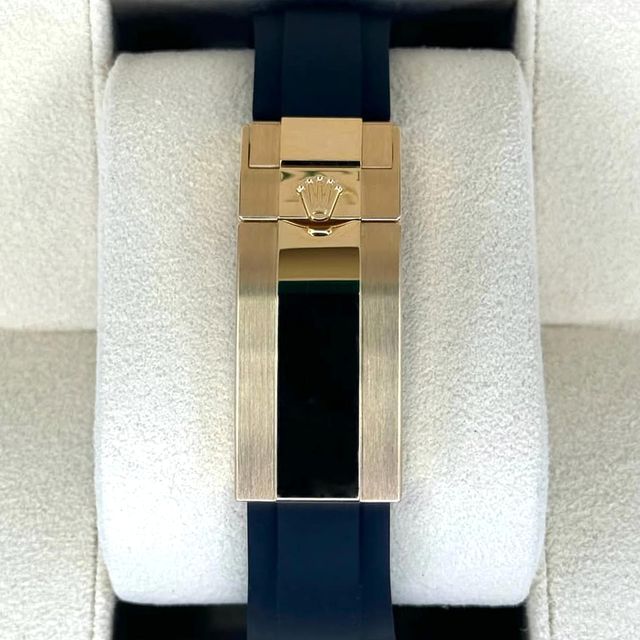 Rolex Daytona 126518 LN Image 3